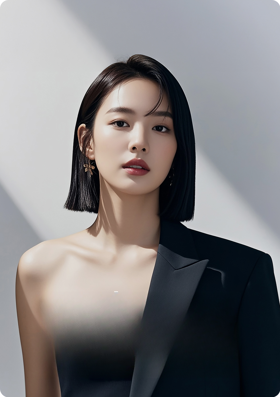 Ảnh người mẫu minh họa đối tượng phù hợp với phẫu thuật chỉnh hình mắt bằng phương pháp rạch