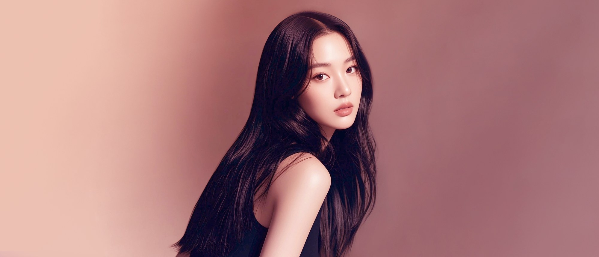 Người mẫu chỉnh sửa mũi gồ